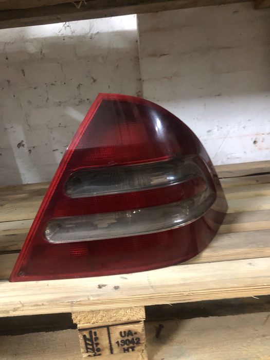 Стопи задній w203 w220. Авторозборка мерседес w210 w211 w220 w203