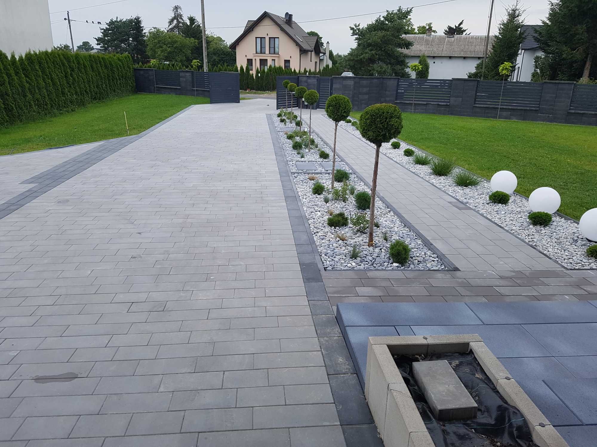 Układanie kostki brukowej