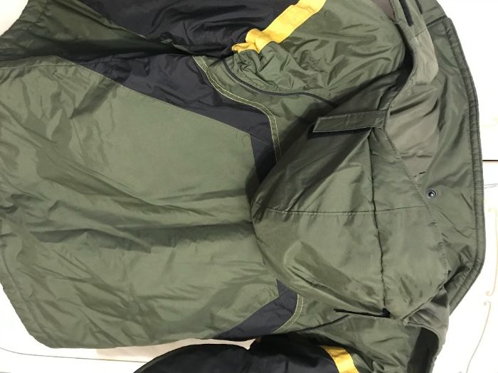 Продам теплую куртку "Columbia"