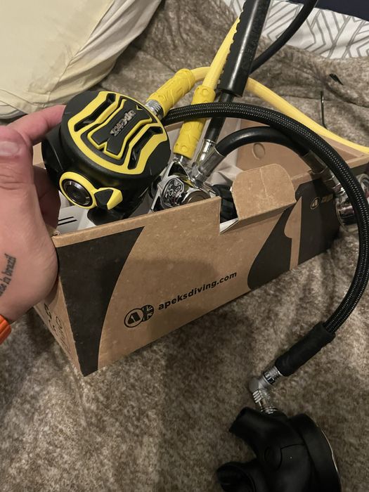 Regulador XTX200 (apenas 3 mergulhos, NOVO)