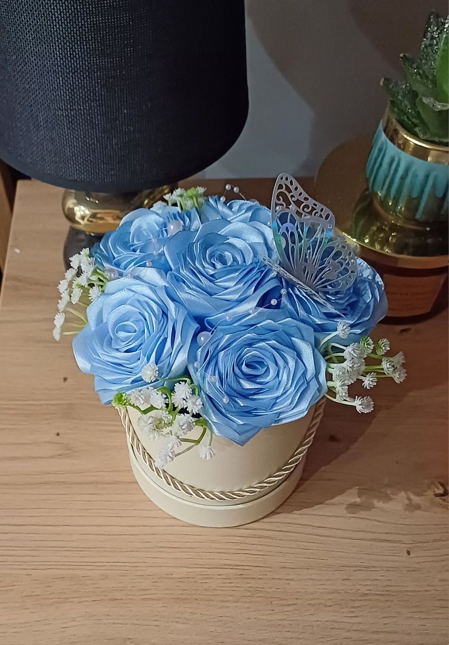 Flower box z wiecznych róż
