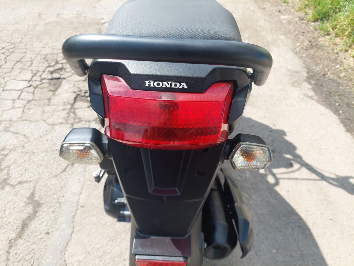 Скутер Honda Zoomer Х 110куб