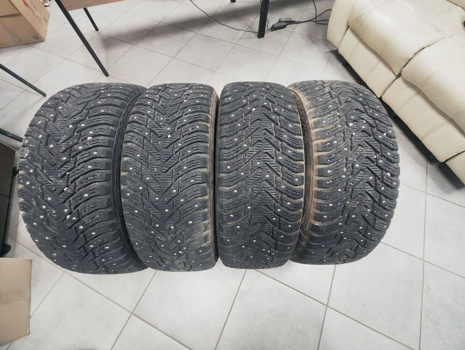 Nokian HAKKAPELITTA 225/60 R17 шип.