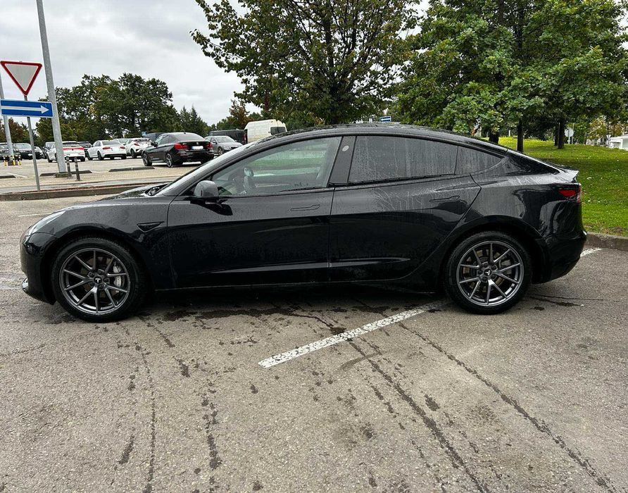 Tesla Model 3 82кВт 2023