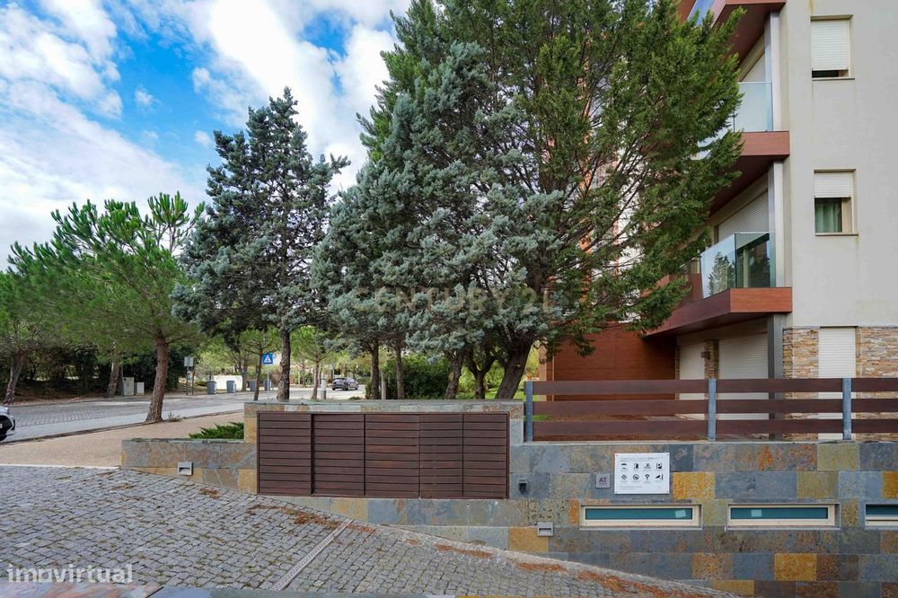 Apartamento T2+1 na praia à venda em Tróia