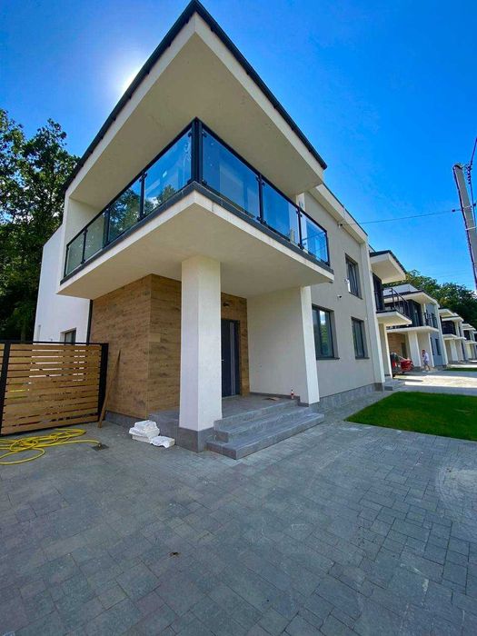 Продаж сучасного котеджу у с. Раковець (Новосілка) Duplex house