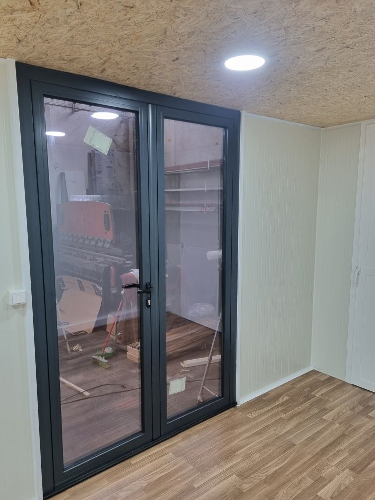 Conteiner, stand vendas bungalow