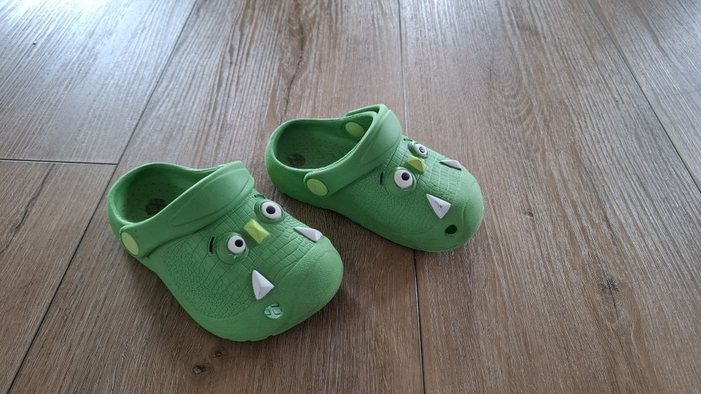 Crocksy dziecięce 25