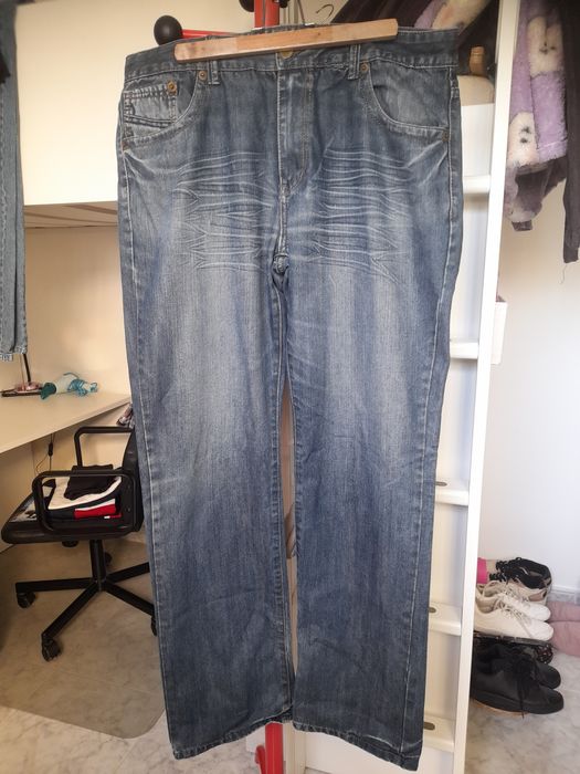 Calças para homem  .