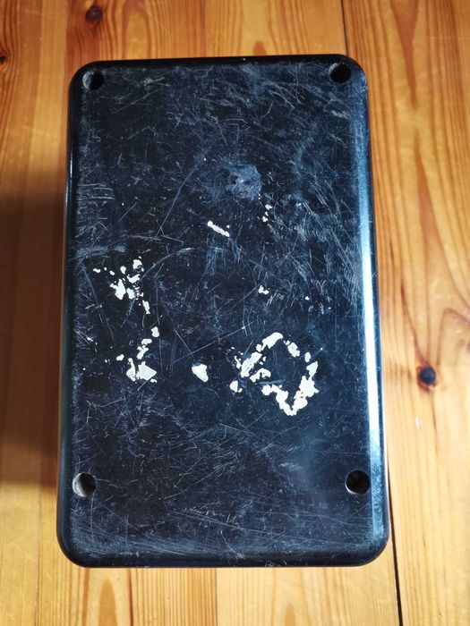 Induktorowy, bakelitowy miernik uziemień IMU