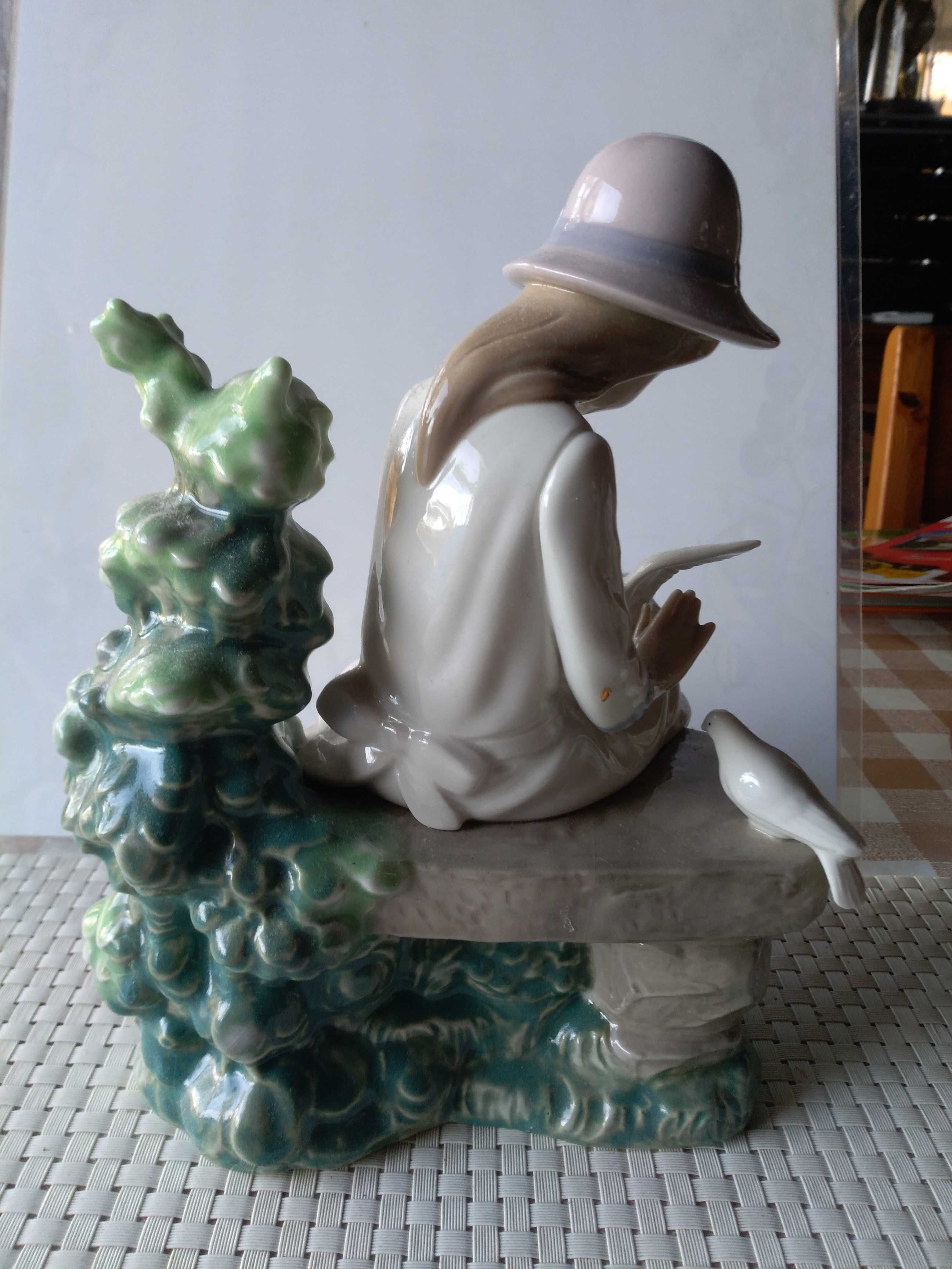 Figurki z porcelany