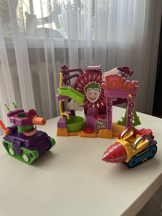 Fisher-Price Imaginext hasbro Joker джокер база джокера танк, машини