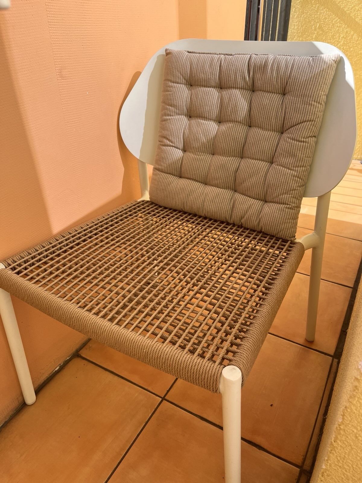 Zestaw na balkon, stolik, dwa krzesła