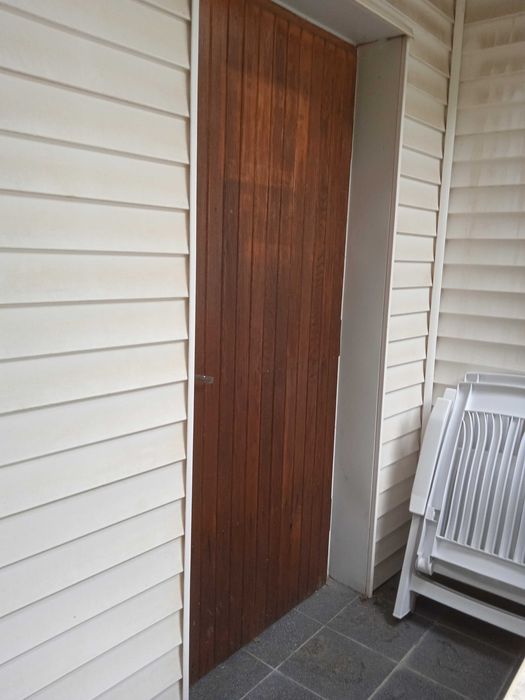 drzwi drewniane zewnętrzne