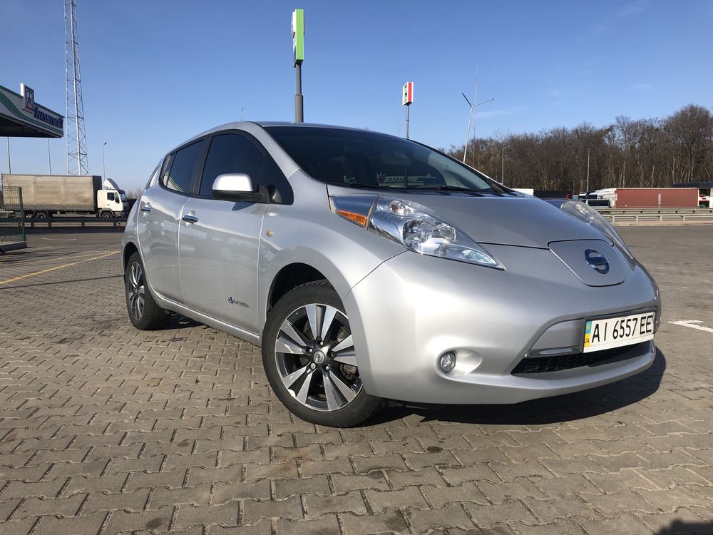 Продам Nissan Leaf SV 2015