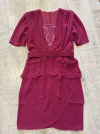 Elegancka sukienka z ozdobnym dekoltem i paskiem rozmiar L/XL
