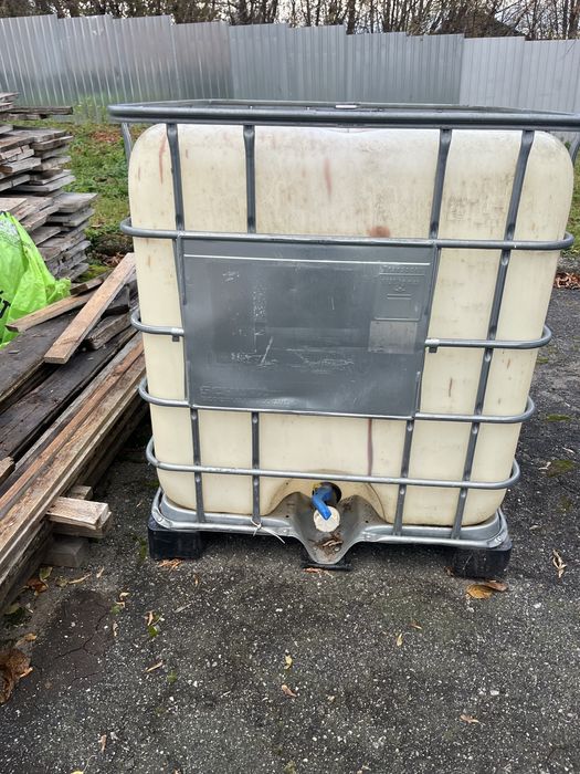 Куб пласмасовы емкость 1 тонна