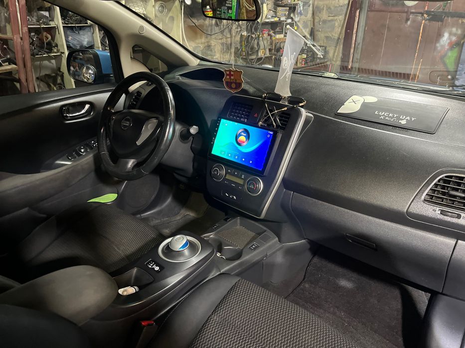 Продам Nissan Leaf с живым аккумулятором