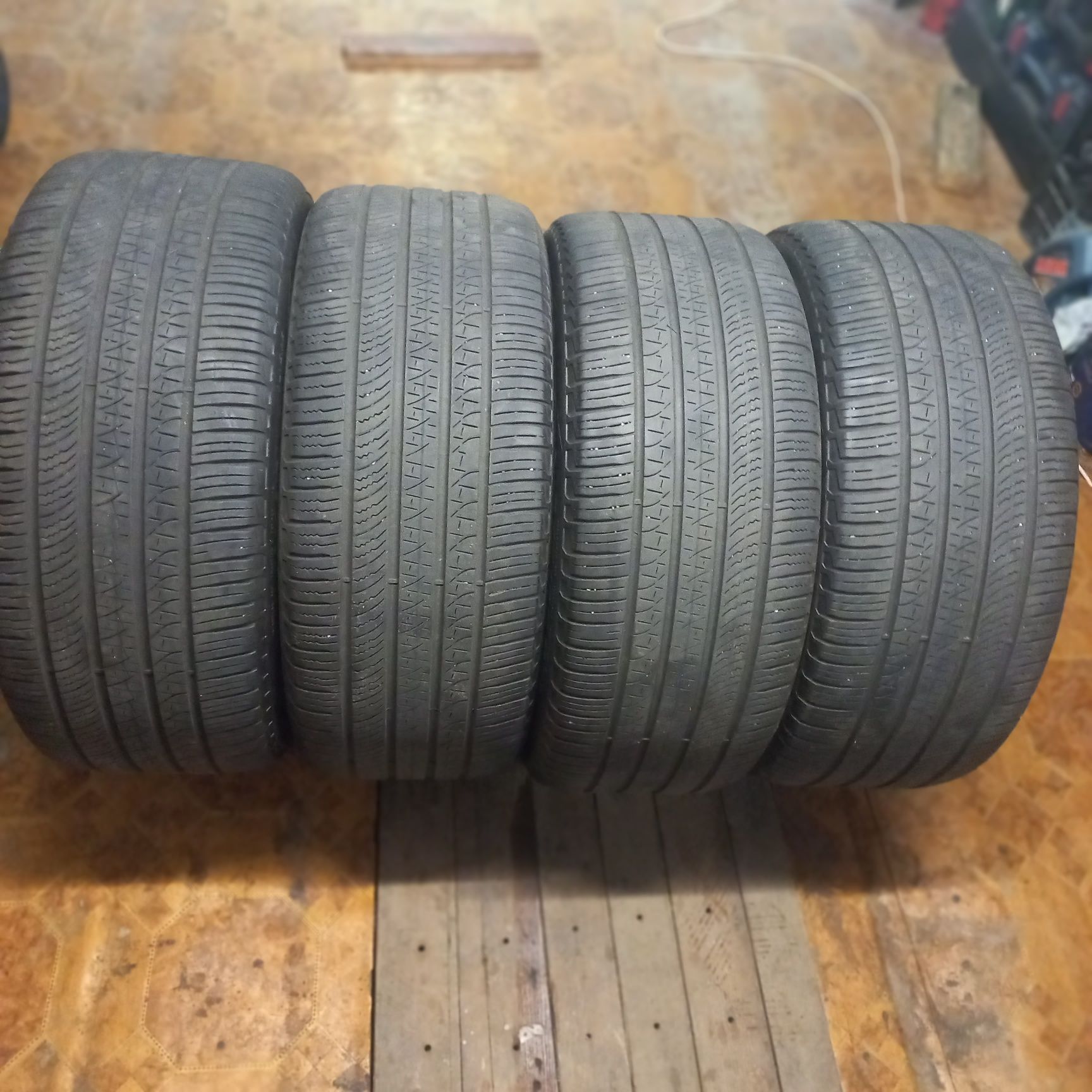 Продам шины Рirelli  275/45/R21