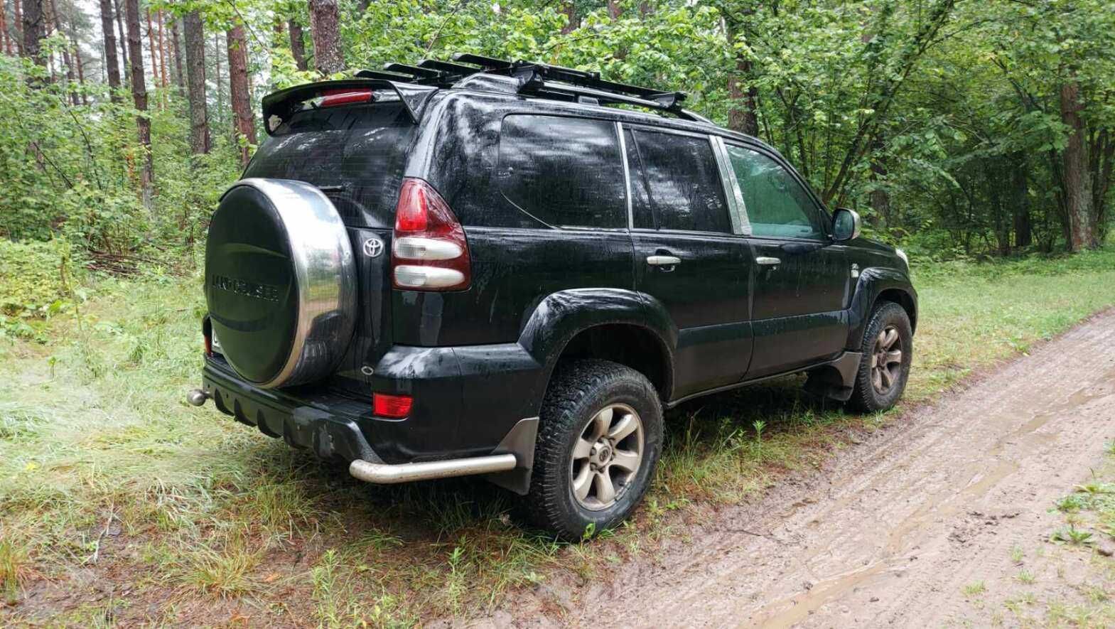 Toyota Land Cruiser 120