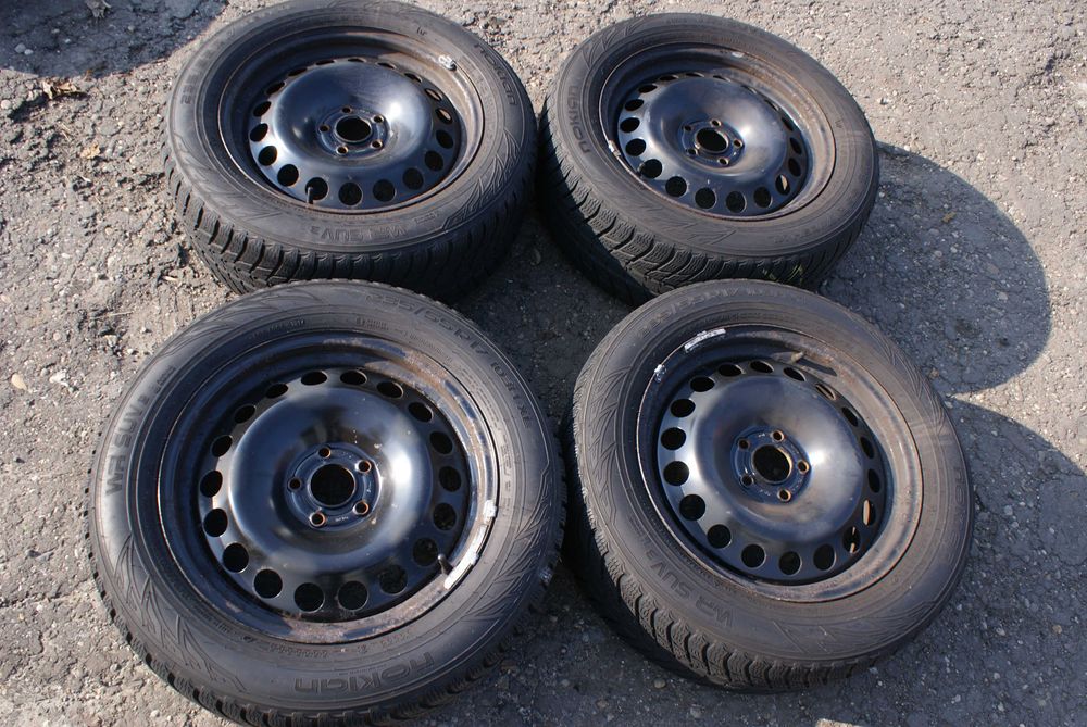 KołaZIMA Ford KUGA Puma Galaxy S-max 235/55r17 Nokian 8mm czujnik TPMS