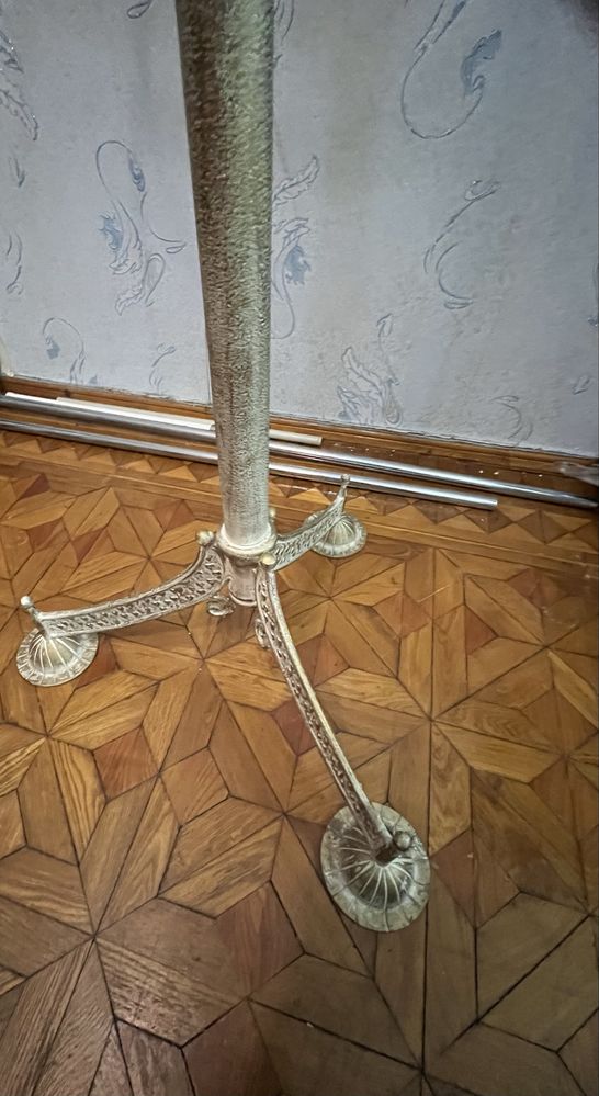 Кований металевий вінтажний вішак