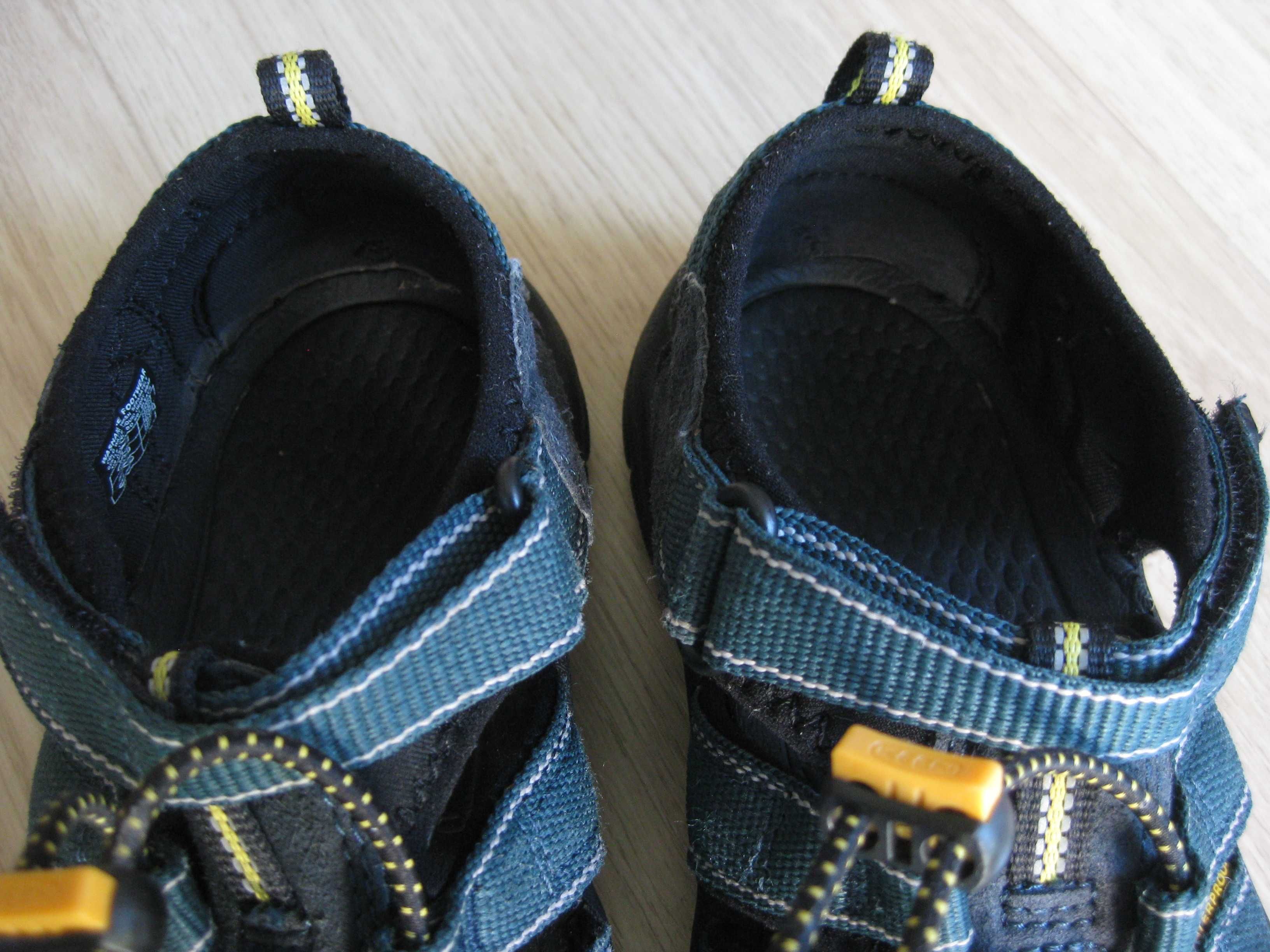 KEEN Newport rozmiar 37 sandałki dla chłopca długość wkładki 22,5 cm