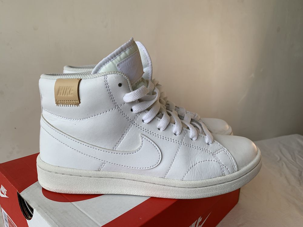 Nike Wmns Court Royale 2 Mid CT1725-100 38 (7) 24 см