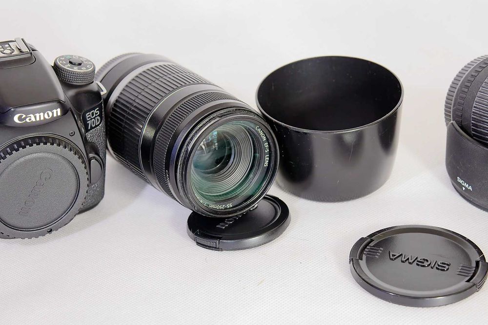 CANON EOS 70D + grip z zestawem obiektywów
