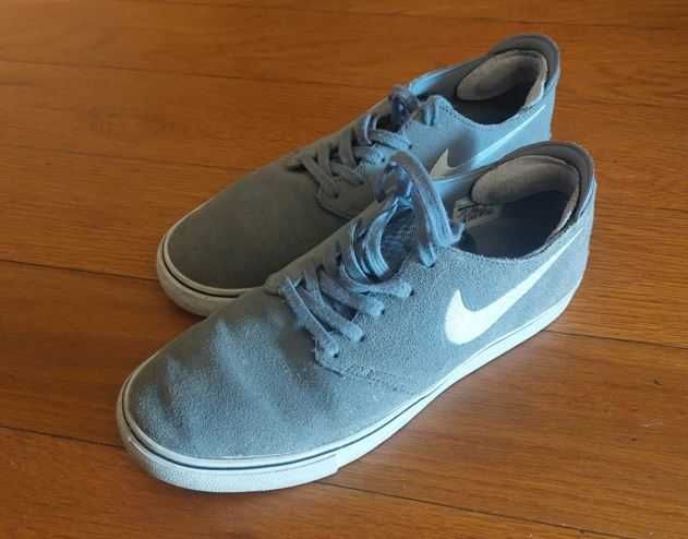 Sapatilhas Nike 43