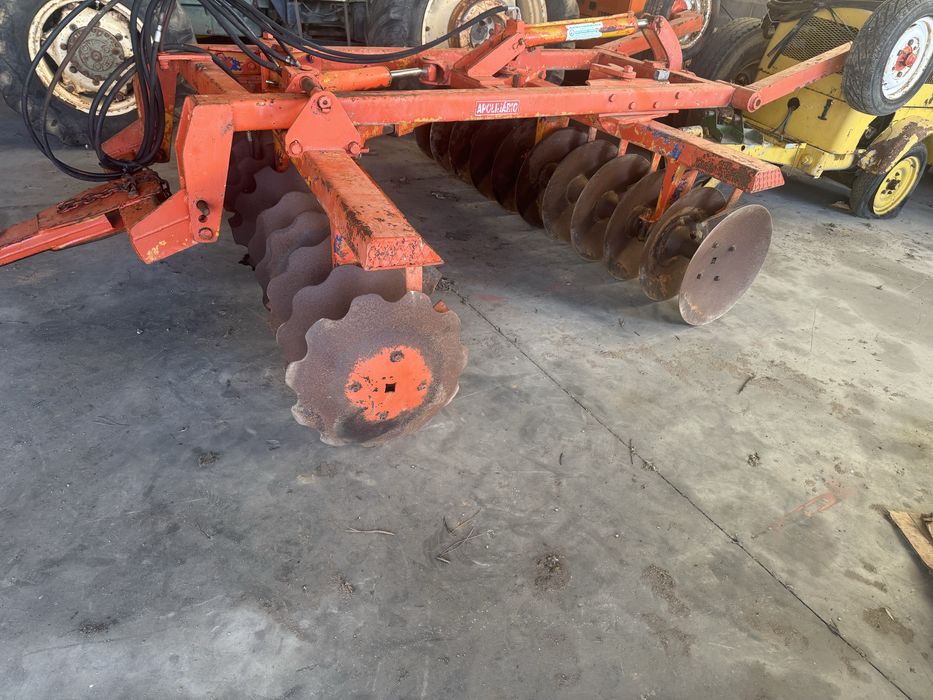 Tractor e alfaias agricolas