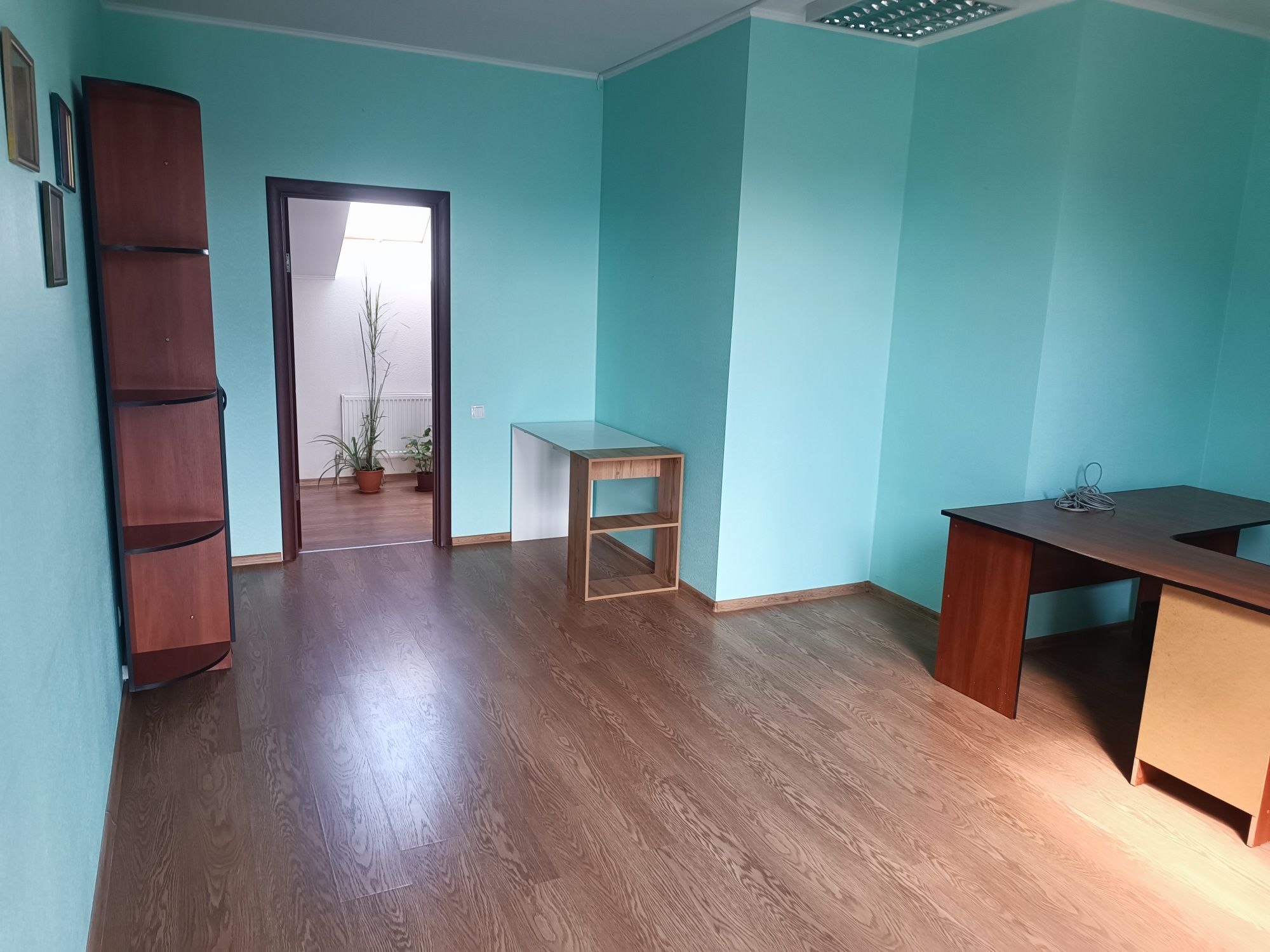 оренда приміщення офісу кабінет.