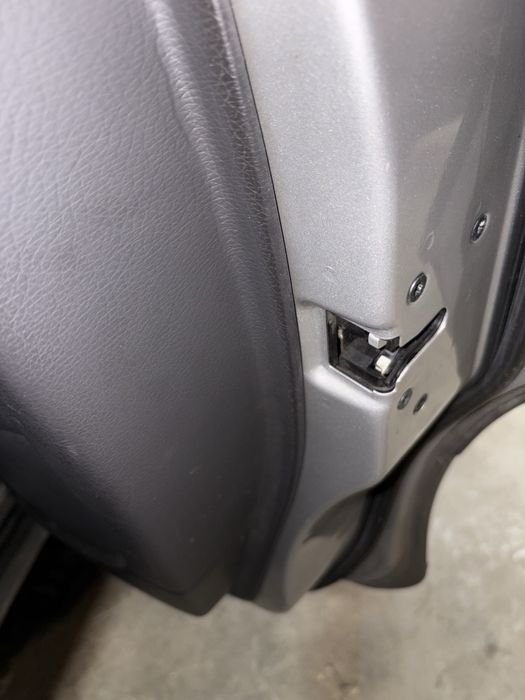 Fechadura porta frente Volvo XC90 I