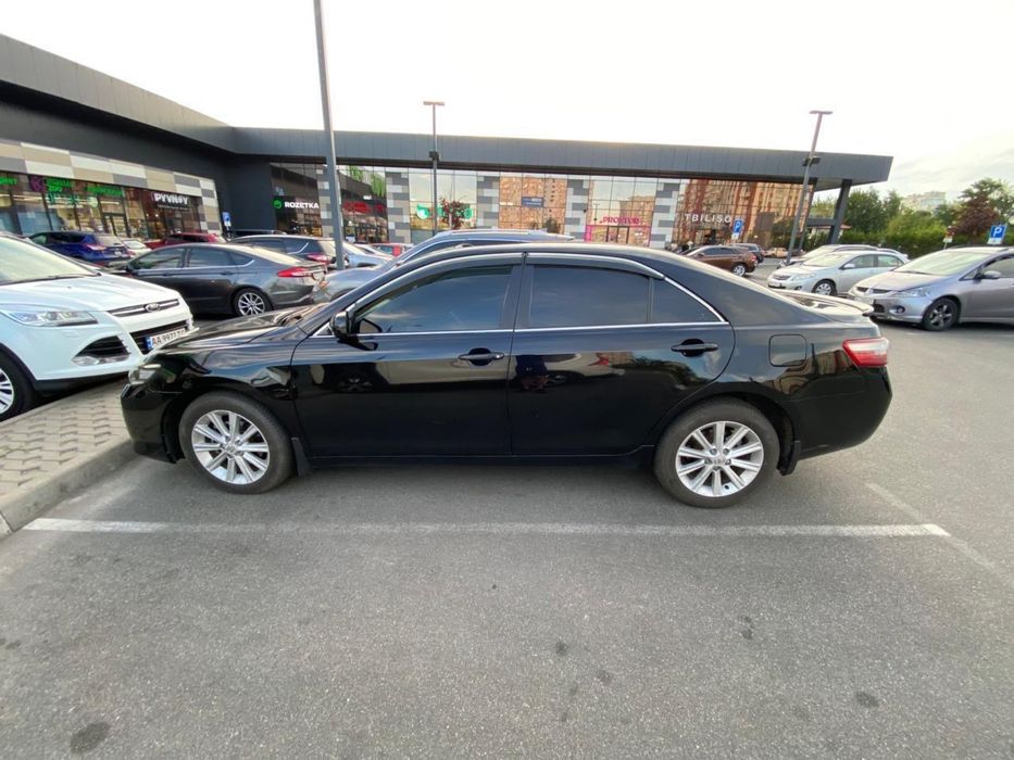 Продам обслуженую камри