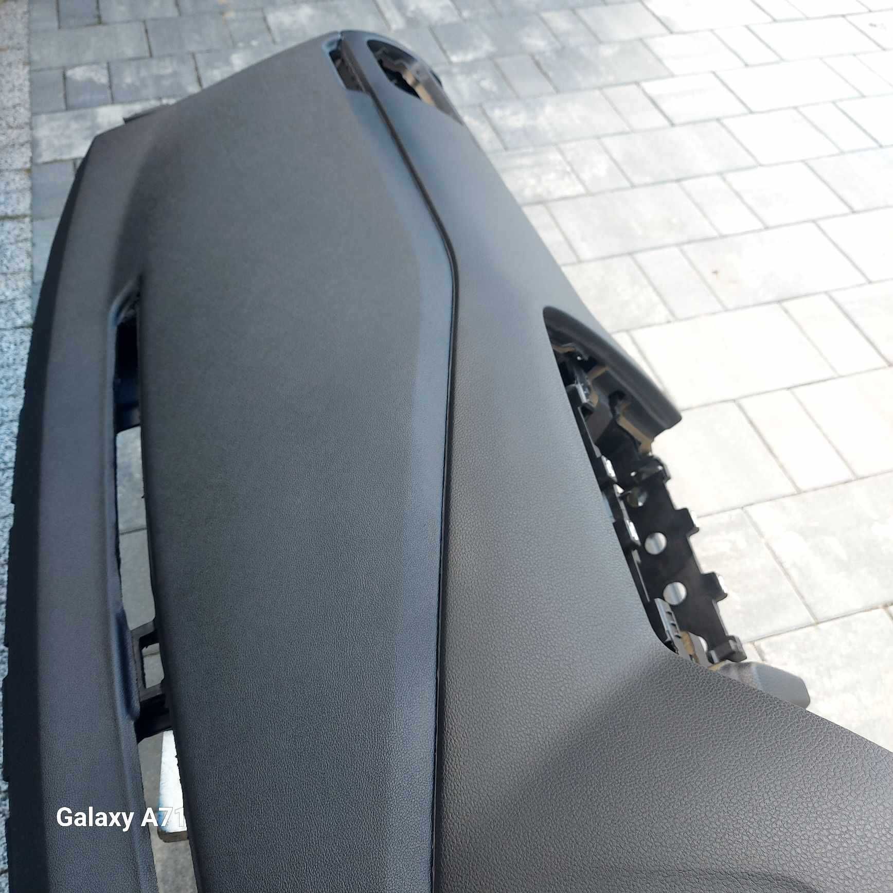 Volkswagen Golf VII Regeneracja naprawa deska rozdzielcza