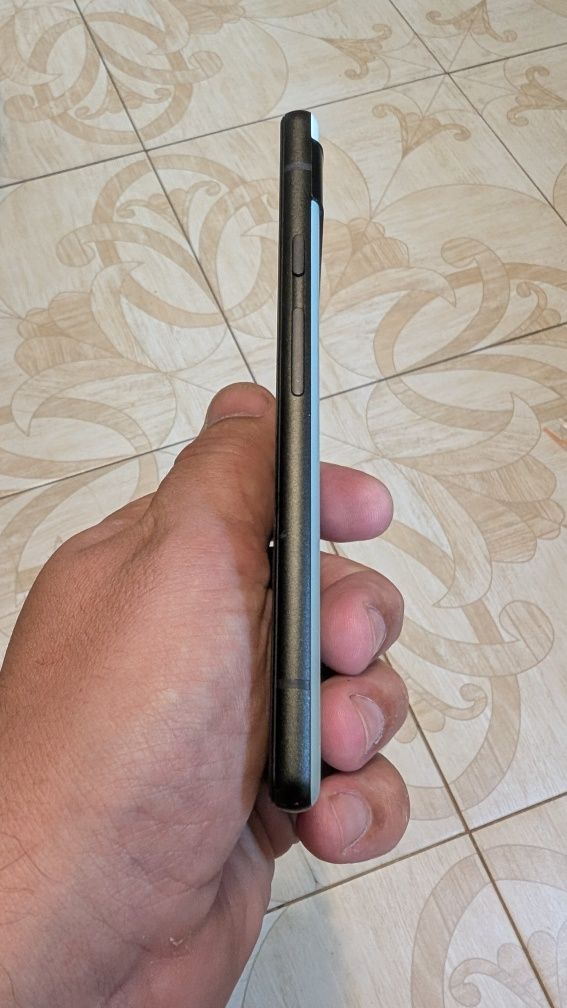 Google Pixel 6a 6/128G НЕВЕРЛОК, в отличном состоянии