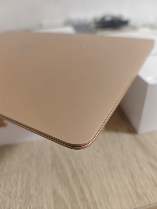 Macbook air m1 8/256