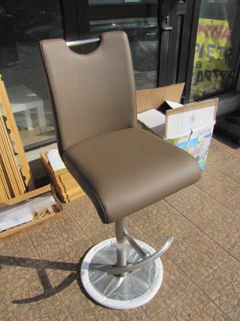 Stołek barowy hoker skórzany z podnóżkiem obrotowy do salonu fryzjer