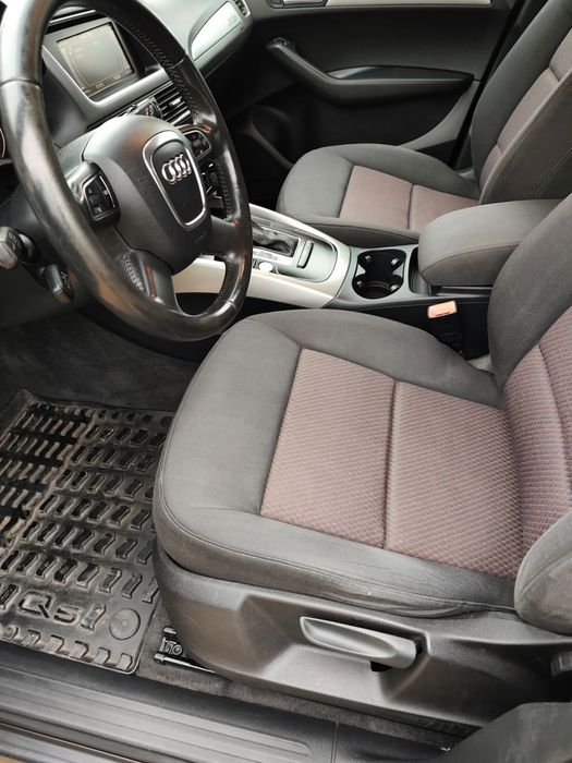 Audi Q5 Audi Q5, rocznik 2010, 2.0 TDI auto w dobrym stanie