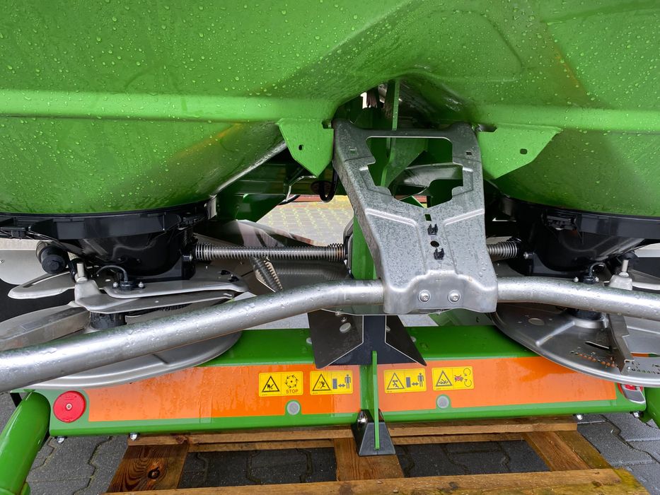 Amazone zav 3200 rok 2019