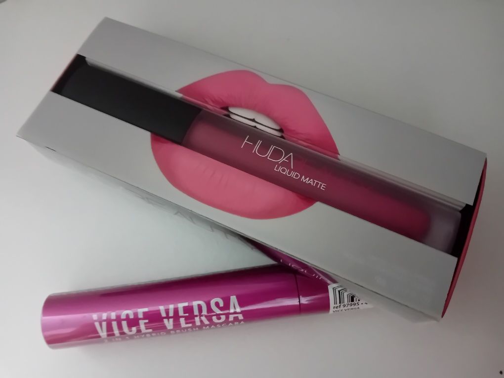 HudaBeauty Mix kosmetyki dla Kobiet Douglas