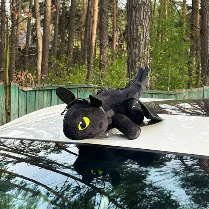 Іграшка на машину Дракон Беззубик 30см, з кріпленням на поверхню