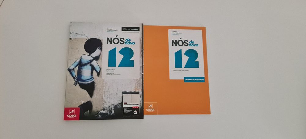 Manual de Psicologia B  - NÓS. 12 ano. Novo