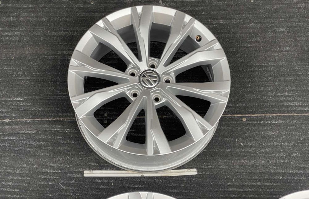 Диски R17 5/112 Tiguan Passat B7 B8 Golf 6/7/8 Caddy Skoda A7 A8 Seat