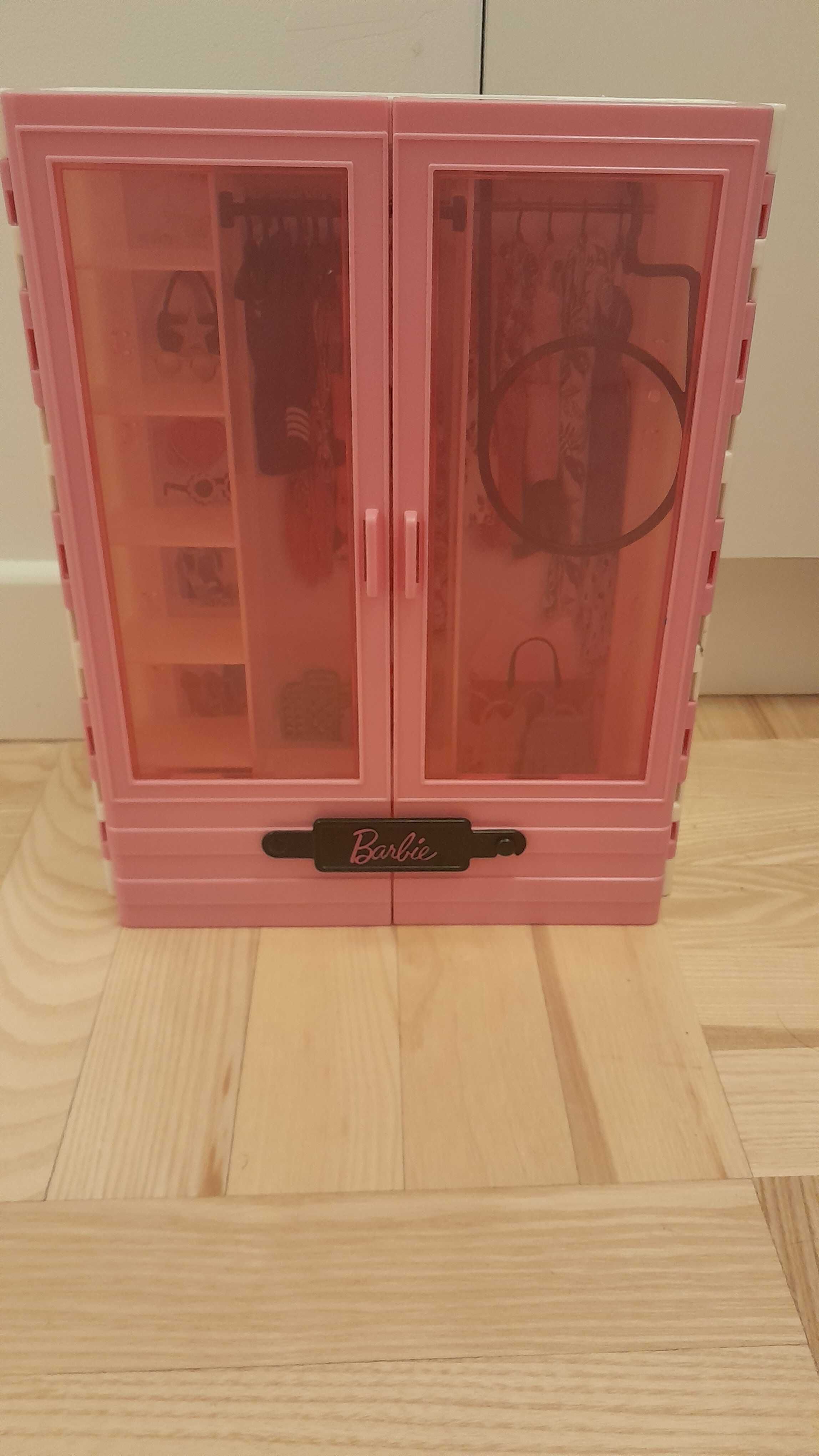 domek i akcesoria dla Barbie