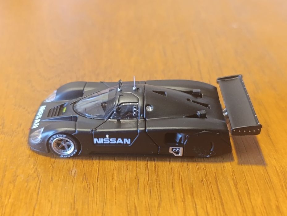 Inno64 - Nissan R89C - czarny