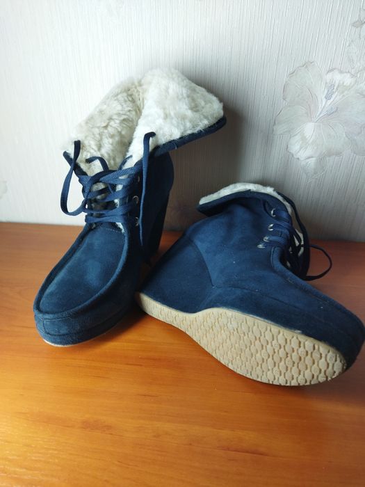 Жіноче взуття б/в