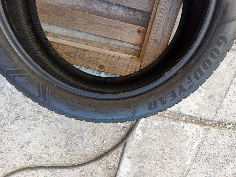 Зима 245/45 R19 goodyear vector 4 seasons, ціна за пару 7000 грн