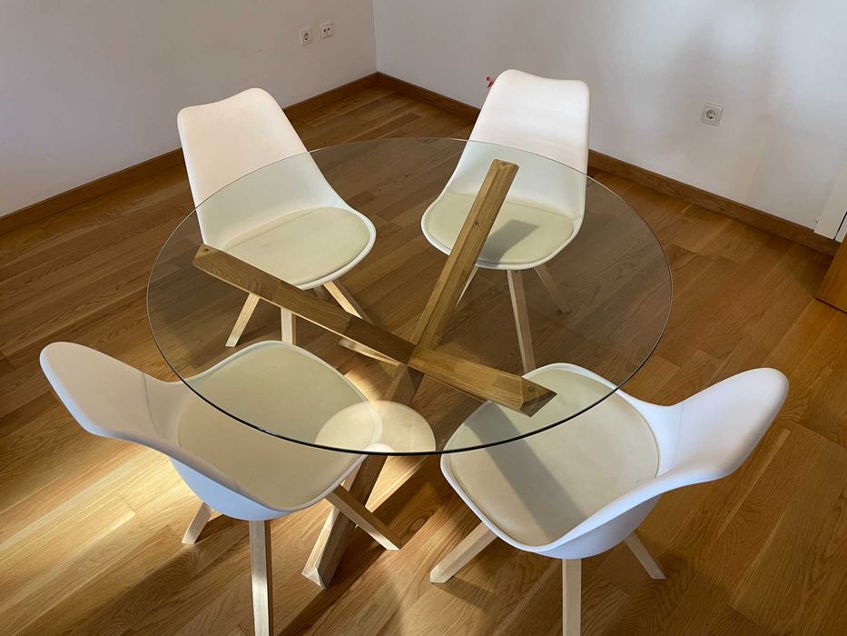 Cadeira e Mesas de Sala Jysk