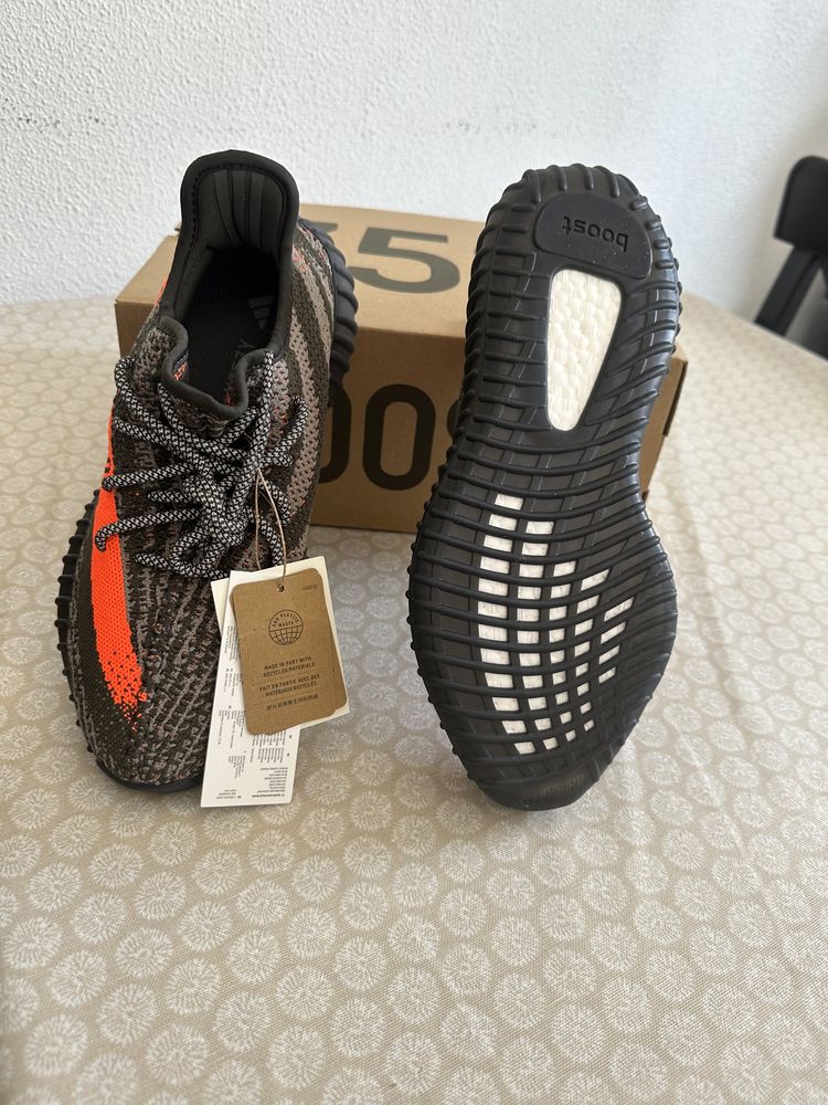 Yeezy 350 V2 Carbon Beluga